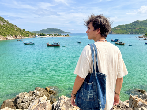 Trào Lưu Xê Dịch "Hoang Dã" Hè 2026: Outfit Outdoor Sinh Tồn Cực Chất Trào Lưu Xê Dịch "Hoang Dã" Hè 2026: Outfit Outdoor Sinh Tồn Cực Chất