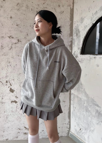 Áo hoodie lót lông là item lý tưởng cho mùa đông Áo hoodie lót lông là item lý tưởng cho mùa đông