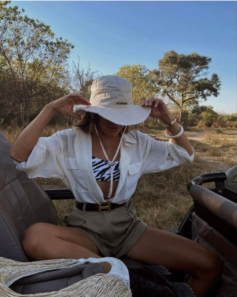 Phong Cách Safari Phối Quần Cargo Cá Tính Như Sao US-UK Phong Cách Safari Phối Quần Cargo Cá Tính Như Sao US-UK
