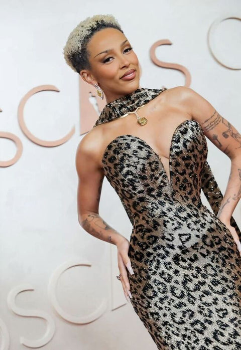 Thiết Kế Trang Phục Đỉnh Cao Gây Sốt Trên Thảm Đỏ Oscar 2025 Thiết Kế Trang Phục Đỉnh Cao Gây Sốt Trên Thảm Đỏ Oscar 2025