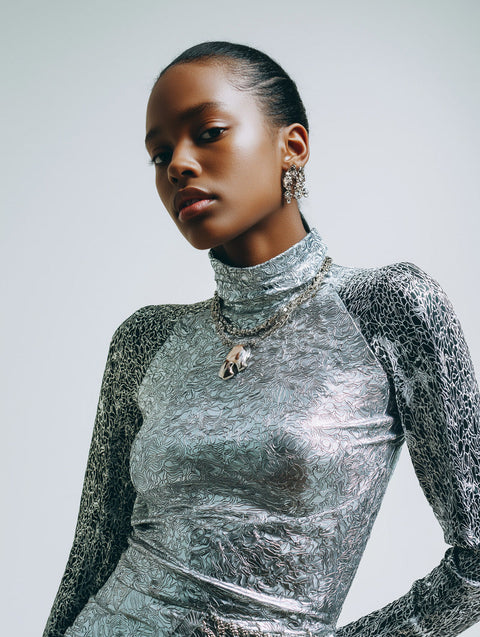 Trang Phục Tái Chế Từ Túi Ni Lông: Biến Rác Thành Couture Trang Phục Tái Chế Từ Túi Ni Lông: Biến Rác Thành Couture
