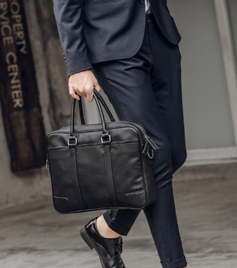 Hướng Dẫn Bảo Quản Túi Da Nam Bền Đẹp Theo Thời Gian Hướng Dẫn Bảo Quản Túi Da Nam Bền Đẹp Theo Thời Gian