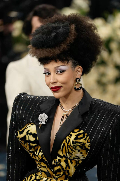 Không Ai Hóa Thân Như Doja Cat Tại Met Gala 2025