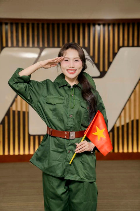 Quân Phục Nữ Quân Nhân Trở Thành Biểu Tượng Phong Cách Military