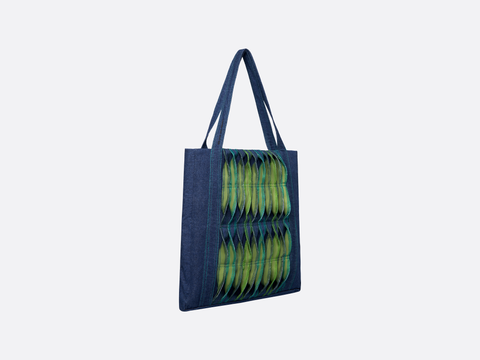 Túi tote The Stripes họa tiết sọc